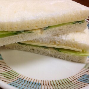 母の味★きゅうりとチーズのサンドイッチ